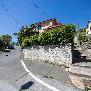 https://la-casa-di-giada-la-spezia.hotelitalianriviera.com